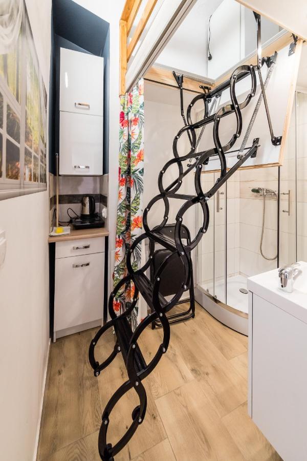 Micro Apartments 2,5 Qm - Najmniejsze Apartamenty Swiata 2,5 Mkw Krakau Buitenkant foto